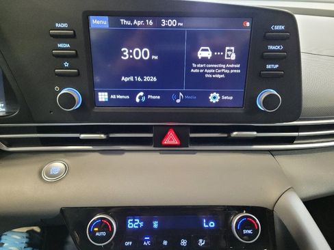 Used 2023 Hyundai Elantra SEL w/ Cargo Package FWD image 25