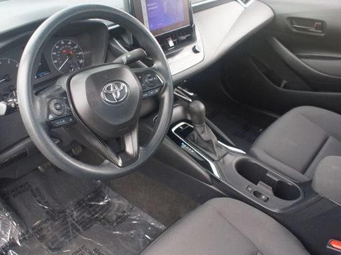 Used 2024 Toyota Corolla LE FWD image 12