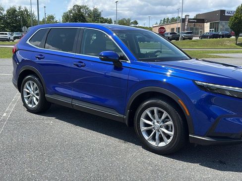 Used 2025 Honda CR-V EX image 2