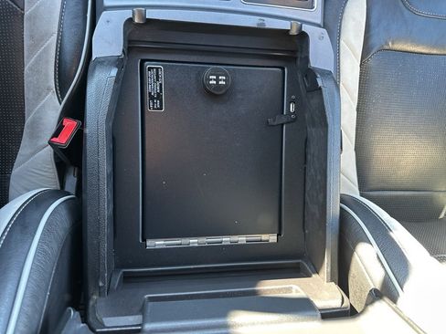 Used 2018 Ford F150 XLT w/ Equipment Group 302A Luxury image 8