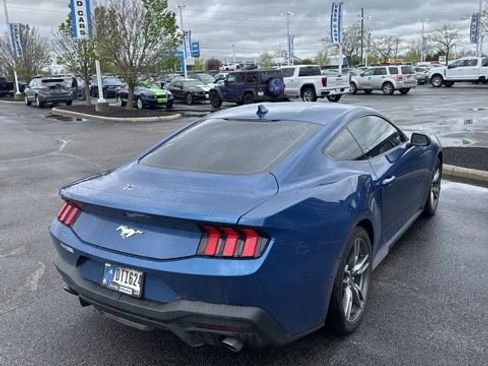Used 2024 Ford Mustang Coupe image 6