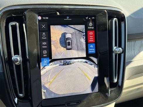 New 2026 Volvo XC40 B5 Ultra w/ Protection Package Premier image 4