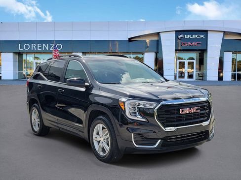 Used 2023 GMC Terrain SLE w/ Driver Convenience Package FWD image 3