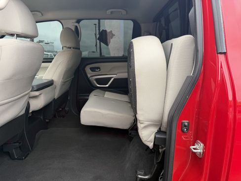 Used 2021 Nissan Titan SV w/ Accessory Utility Package AWD/4WD image 14