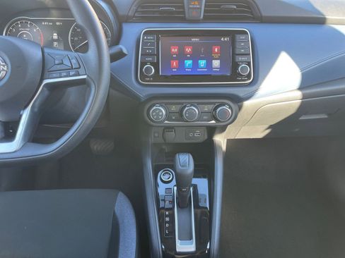 Used 2025 Nissan Versa SV image 17