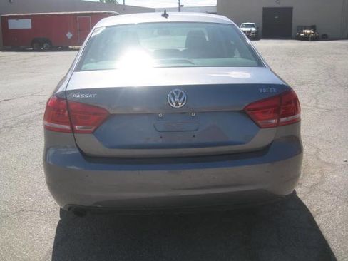 Used 2015 Volkswagen Passat 1.8T SE image 6