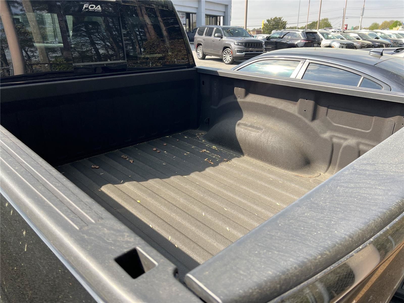 Used 2022 RAM 1500 Big Horn AWD/4WD image 14