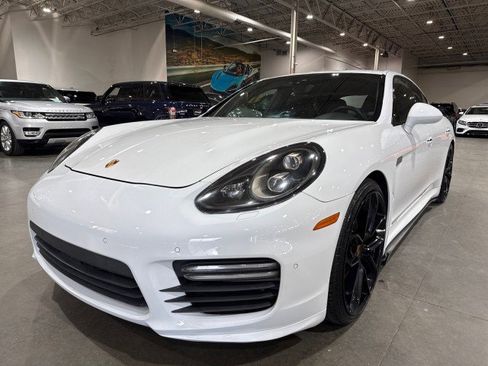 Used 2015 Porsche Panamera GTS image 1