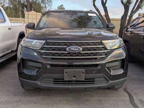 Used 2023 Ford Explorer XLT w/ Class IV Trailer Tow Package image 2