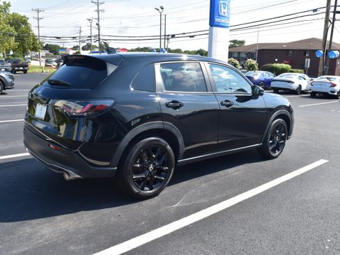Certified 2024 Honda HR-V Sport image 3