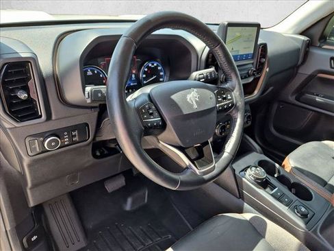 Used 2023 Ford Bronco Sport Outer Banks w/ Tech Package AWD/4WD image 10