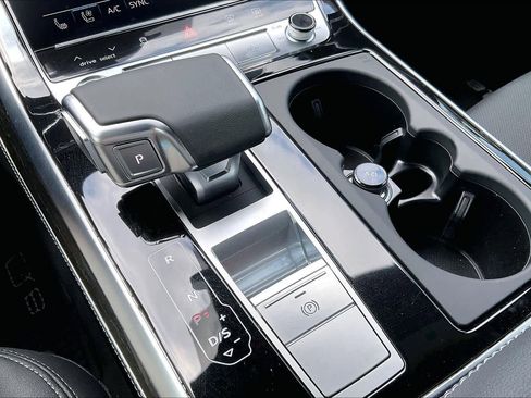 Used 2026 Audi Q8 Premium Plus AWD/4WD image 33
