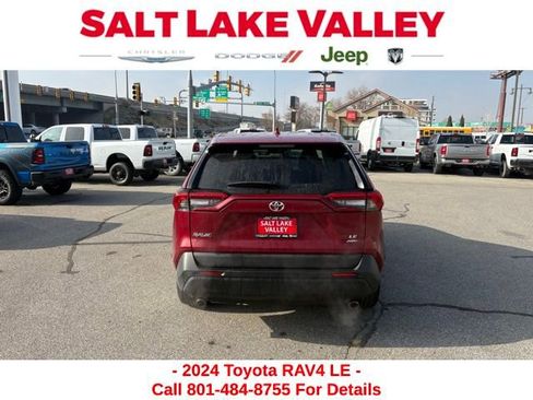 Used 2024 Toyota RAV4 LE image 4