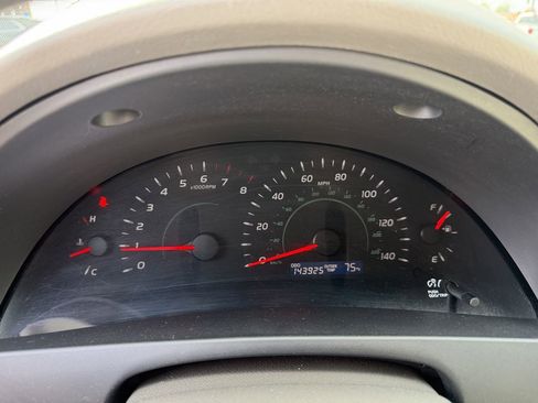 Used 2009 Toyota Camry FWD image 24