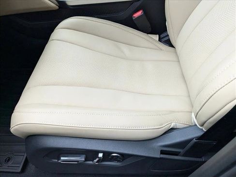 Used 2025 Acura MDX FWD w/ Technology Package image 4