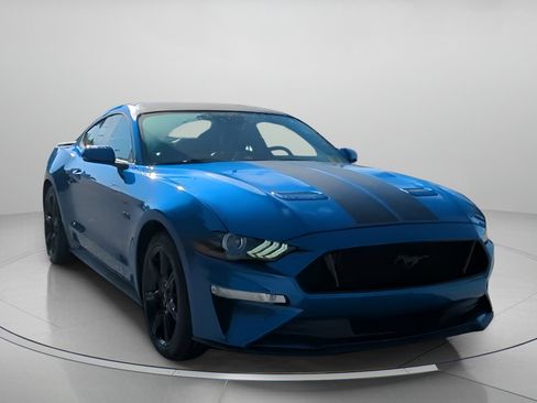 Certified 2020 Ford Mustang GT Premium w/ Equipment Group 401A RWD image 4