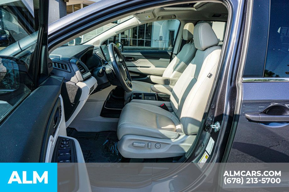 Used 2025 Honda Odyssey EX-L image 18