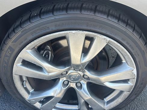 Used 2012 INFINITI M37 w/ Sport Pkg RWD image 28