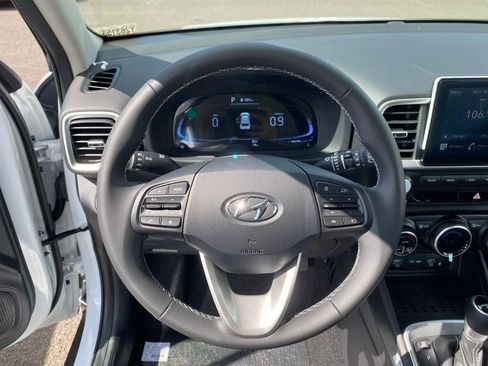 New 2026 Hyundai Venue SEL image 13