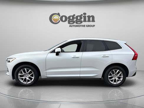 Used 2019 Volvo XC60 T5 Momentum w/ Premium Package image 2