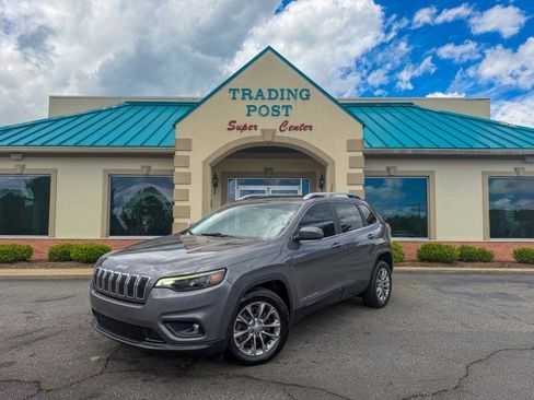 Used 2019 Jeep Cherokee Latitude Plus FWD image 20