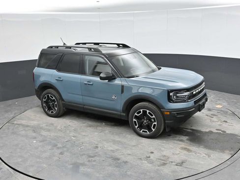 Used 2023 Ford Bronco Sport Outer Banks w/ Tech Package AWD/4WD image 17