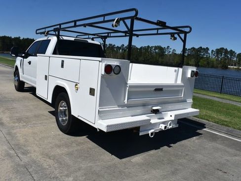 Used 2019 Ford F350 XL w/ Power Equipment Group image 5