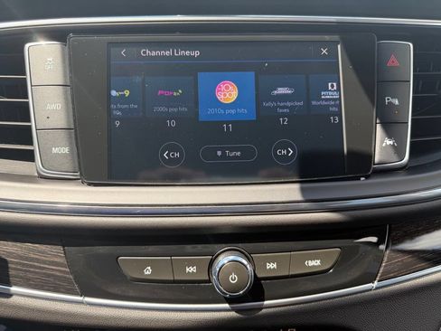 Used 2020 Buick Enclave Avenir w/ Avenir Technology Package AWD/4WD image 27