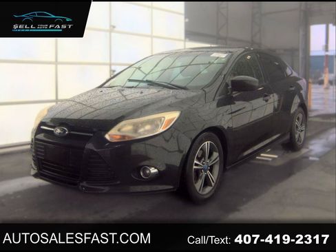Used 2012 Ford Focus SE FWD image 1