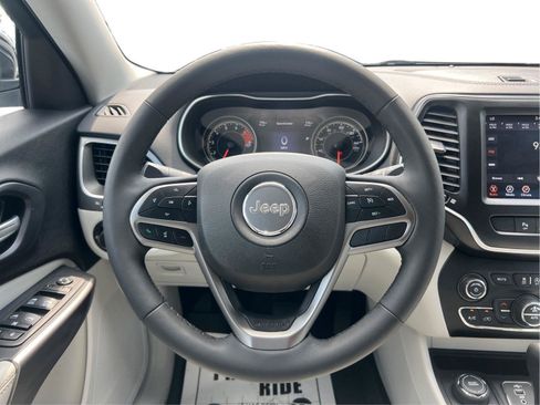 Used 2022 Jeep Cherokee Latitude Lux AWD/4WD image 16