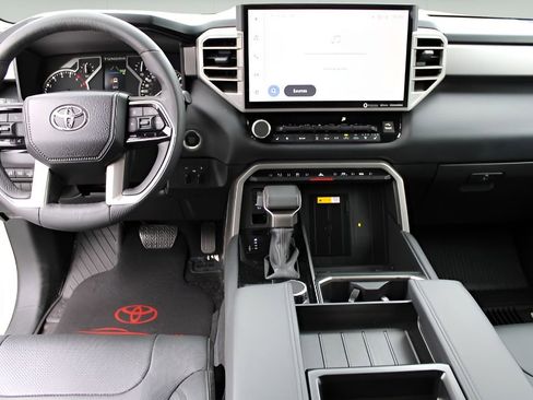Used 2023 Toyota Tundra Limited AWD/4WD image 9