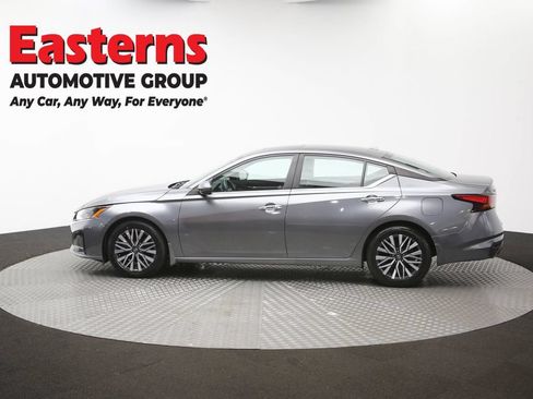 Used 2023 Nissan Altima 2.5 SV w/ SV Premium Package FWD image 61