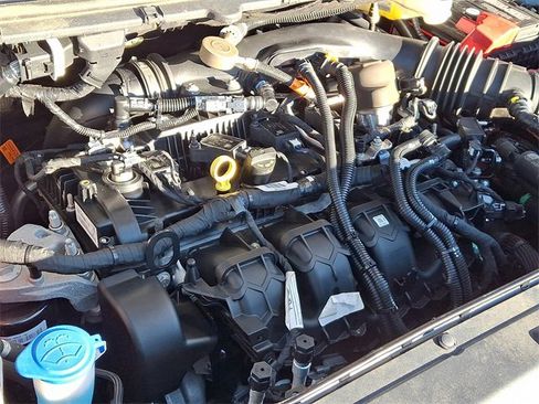 Used 2019 Ford Edge SEL w/ Equipment Group 201A image 28