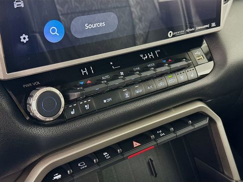 Used 2024 Toyota Tundra Limited w/ TRD Off-Road Package image 15