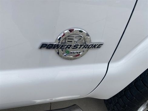 Used 2016 Ford F250 XLT w/ XLT Value Package image 12