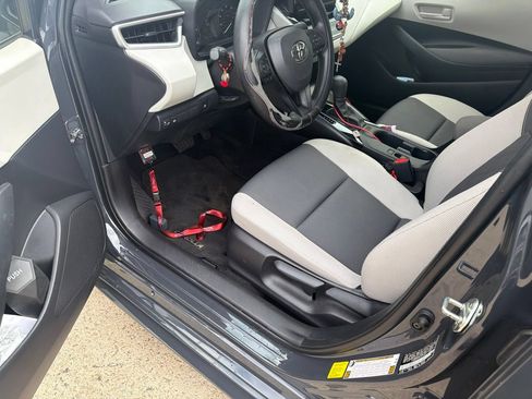 Used 2025 Toyota Corolla LE FWD image 7