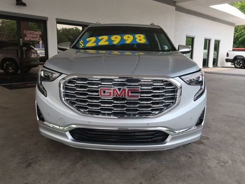 Used 2020 GMC Terrain Denali w/ LPO, Floor Liner Package FWD image 2