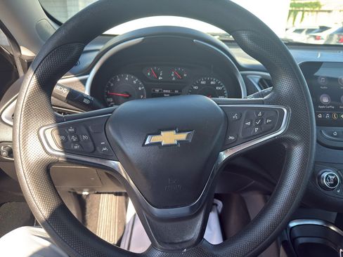 Used 2024 Chevrolet Malibu LT FWD image 15
