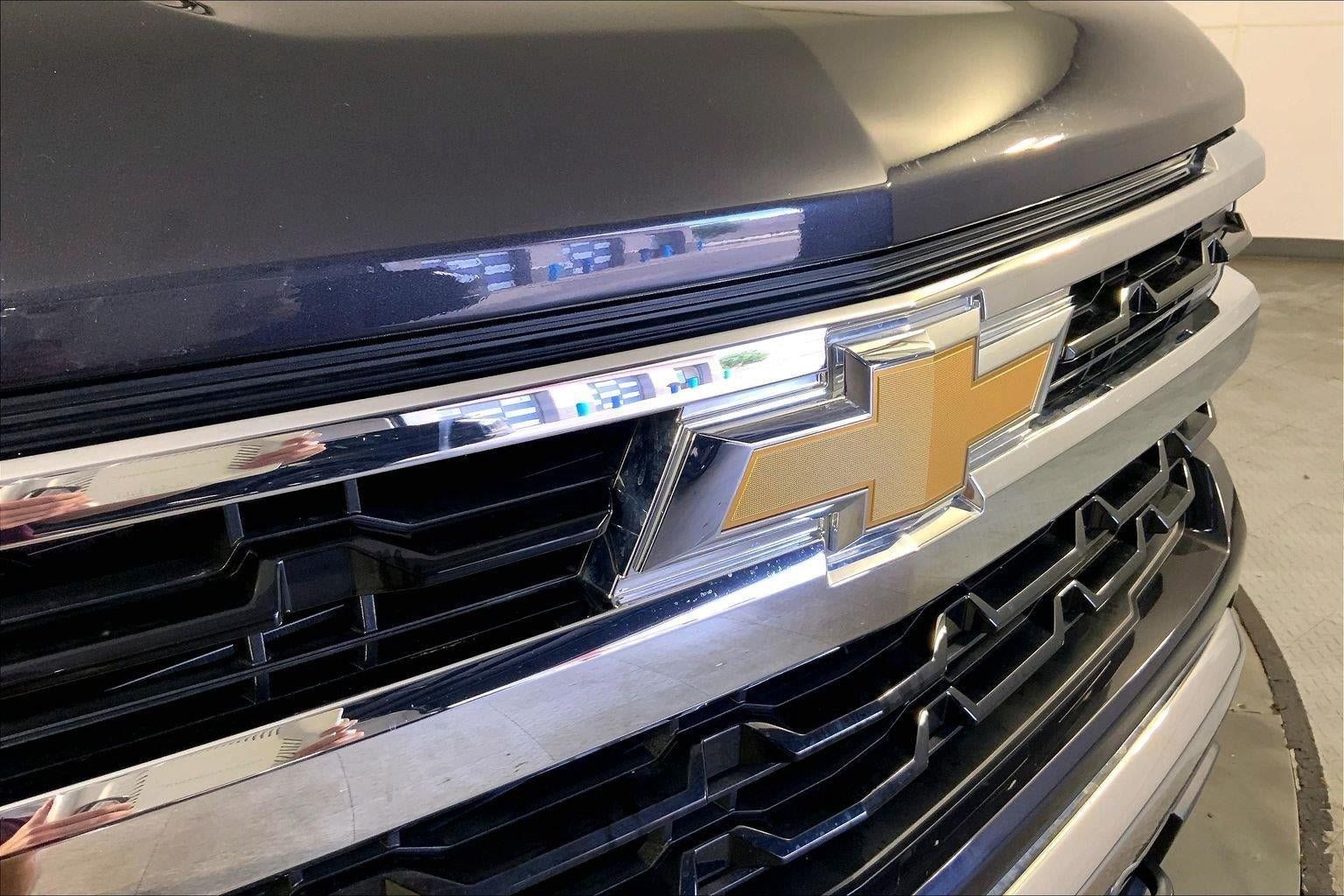 Used 2023 Chevrolet Silverado 1500 LT AWD/4WD image 28