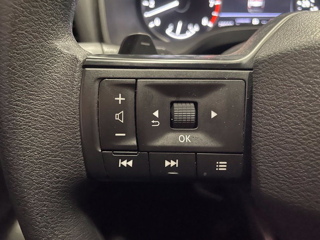 Certified 2025 Nissan Rogue S FWD image 12