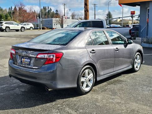 Used 2013 Toyota Camry SE FWD image 7