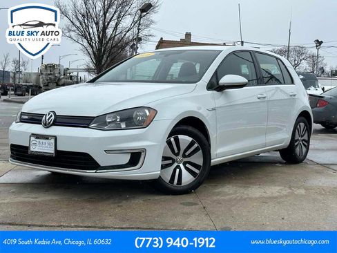 Used 2016 Volkswagen e-Golf SE image 1