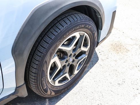 Used 2019 Subaru Crosstrek 2.0i Limited w/ Moonroof Package w/Navigation AWD/4WD image 21