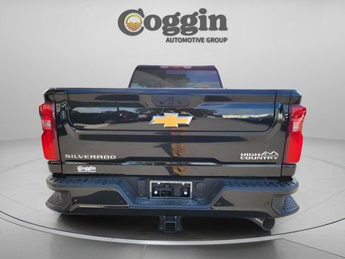 New 2026 Chevrolet Silverado 3500 High Country w/ High Country Premium Package AWD/4WD image 4