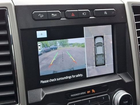 Used 2018 Ford F150 Lariat w/ Equipment Group 502A Luxury AWD/4WD image 19