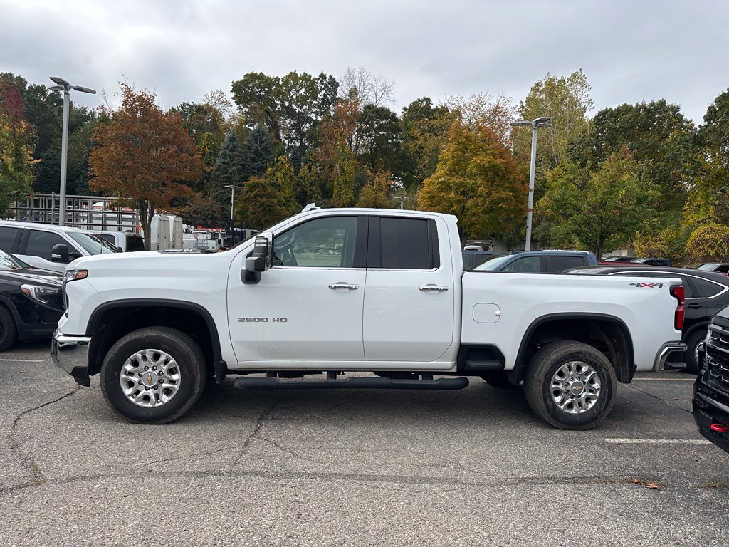 Used 2024 Chevrolet Silverado 2500 LTZ w/ LTZ Convenience Package AWD/4WD image 14