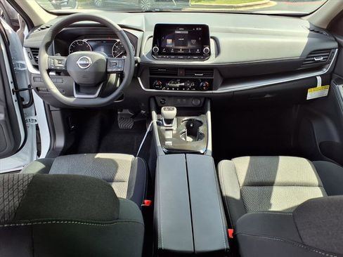 New 2026 Nissan Rogue SV image 8