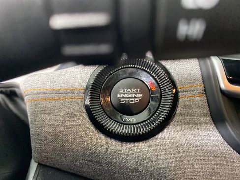 Used 2022 Jeep Compass Sport image 19