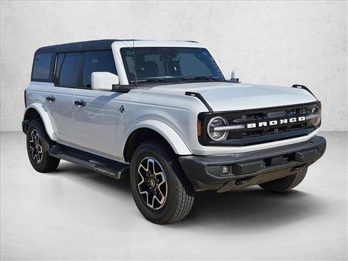 New 2026 Ford Bronco Outer Banks AWD/4WD image 7