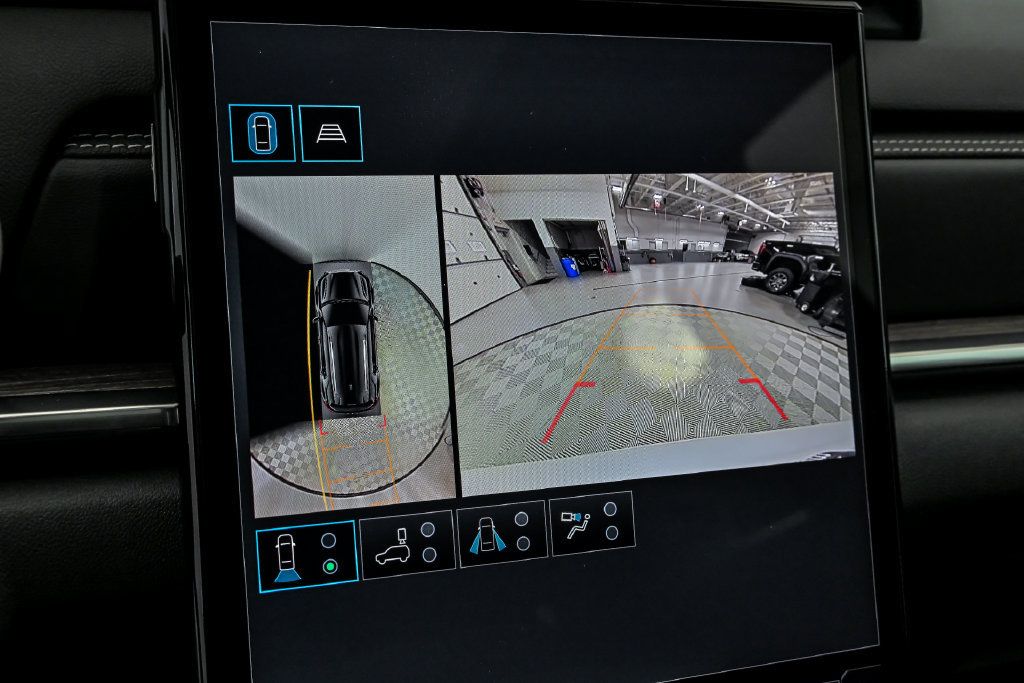 New 2027 GMC Terrain Denali w/ LPO, Floor Liner Package AWD/4WD image 16